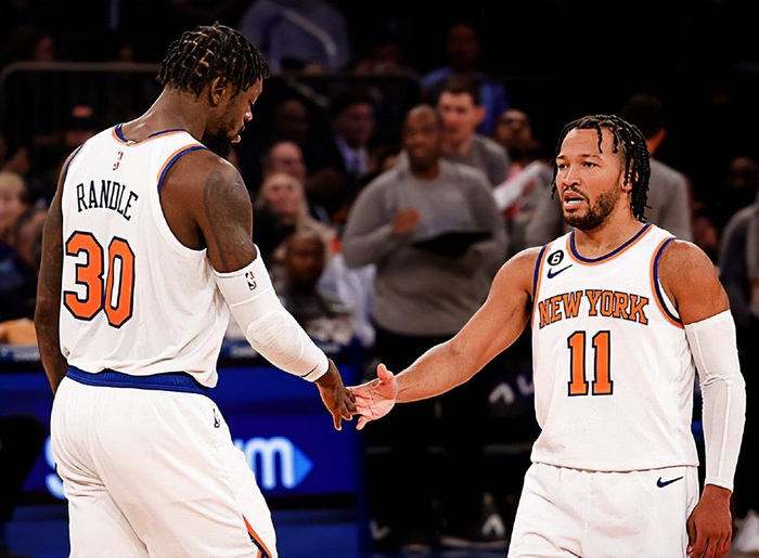 战神队主场击败雄鹿，豪取五连胜