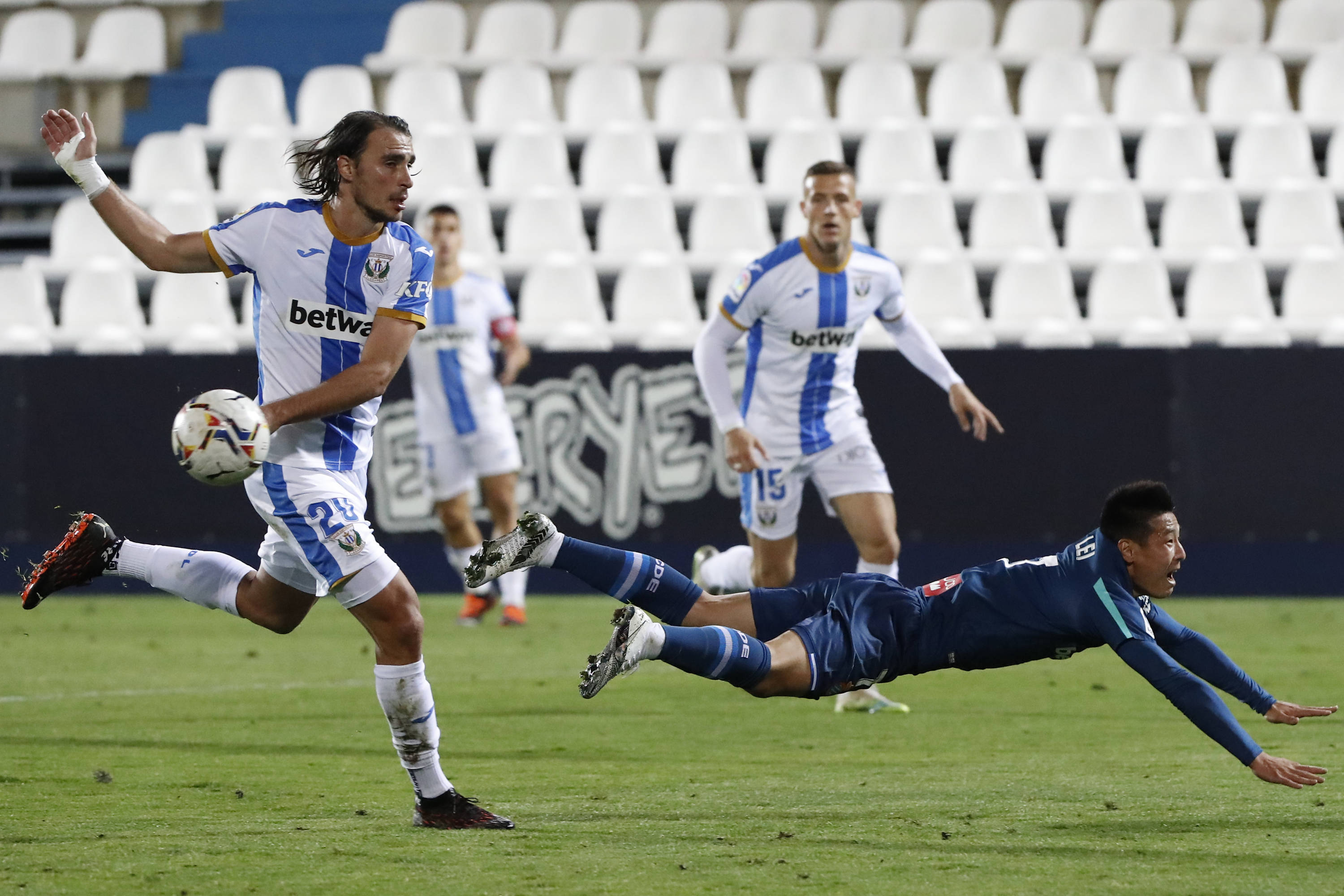 莱加内斯客场乏力,降级阴影再次笼罩 莱加内斯客场乏力,降级阴影再次笼罩