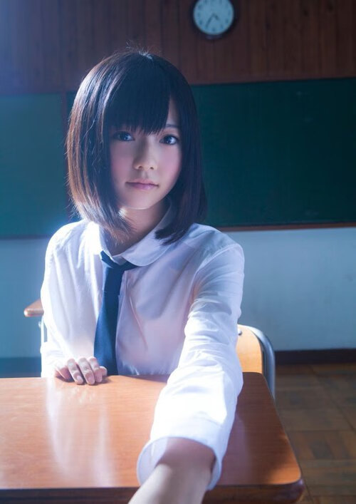 一骑绝尘与独臂擎天,当红牛战车碾过银箭,阿隆索用肩膀扛起迈凯伦的尊严