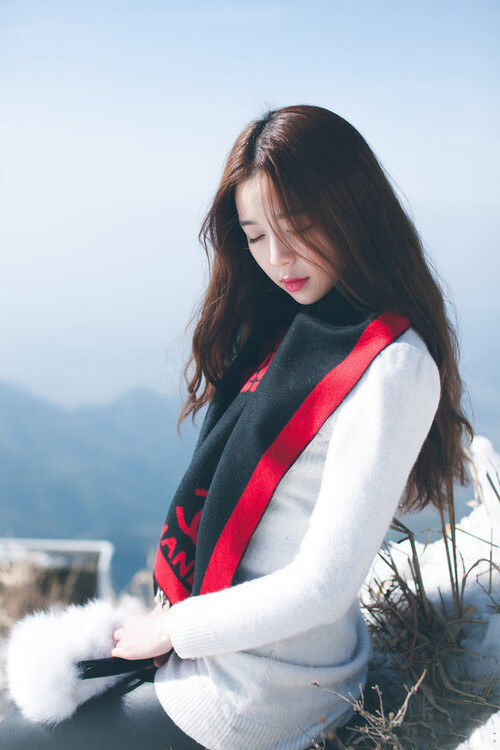 爱游戏2026-大祭司的秩序，卡瓦哈尔如何在那不勒斯的迷乱中，为皇马丈量胜利的步点