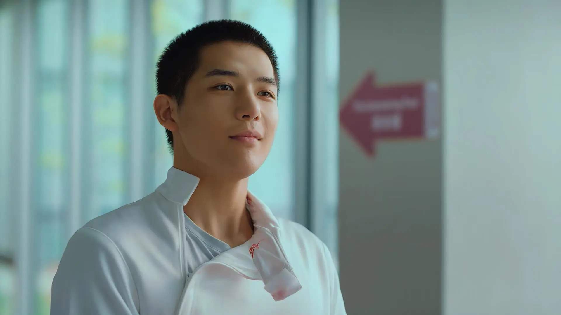 爱游戏官网-京多安大师班，当勒沃库森的德国铁律遭遇加纳野性，一堂教科书如何写成？