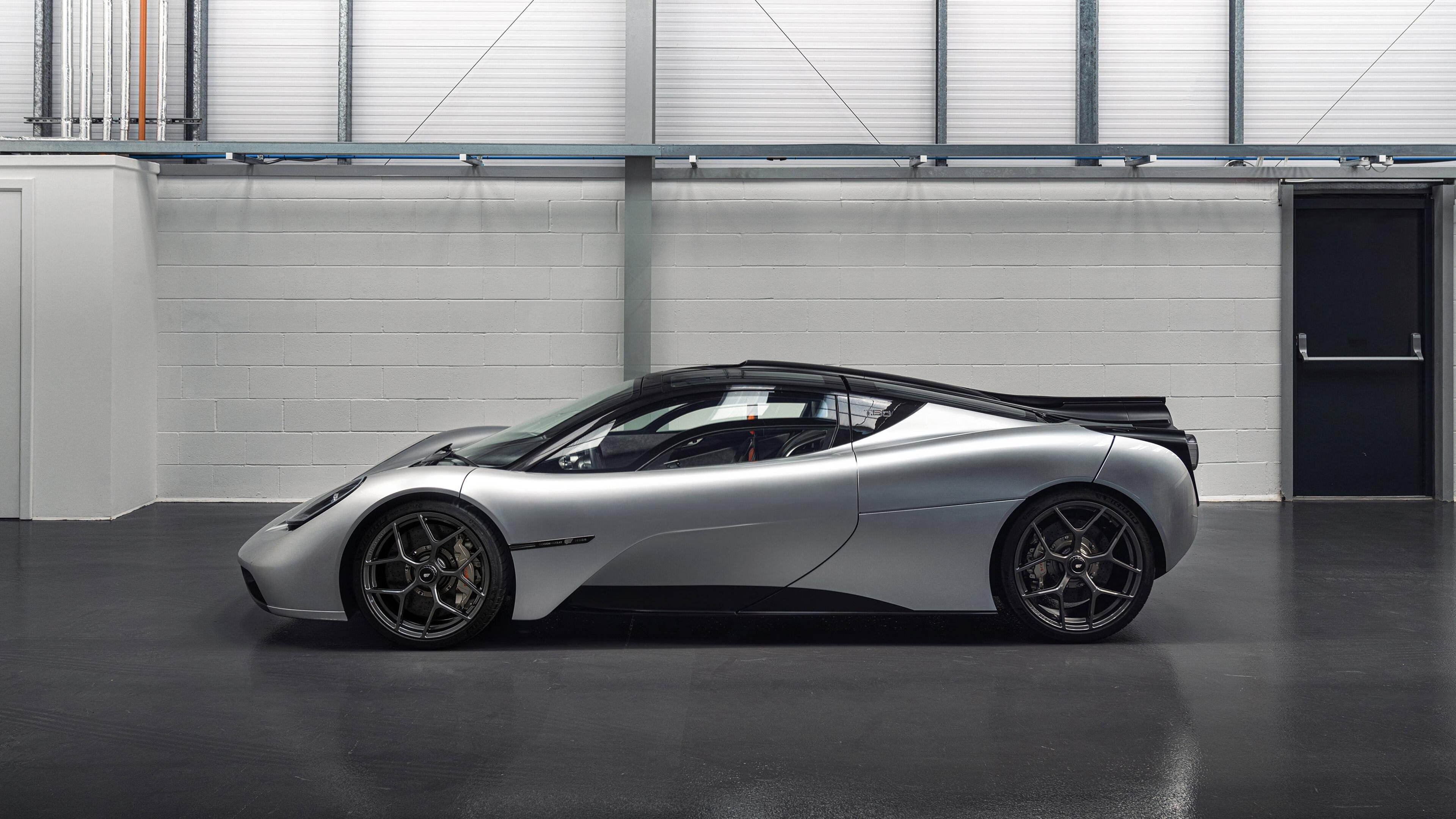 跨界征服，当奥斯梅恩在罚球线起舞，苏格兰的狂怒席卷沙特沙漠